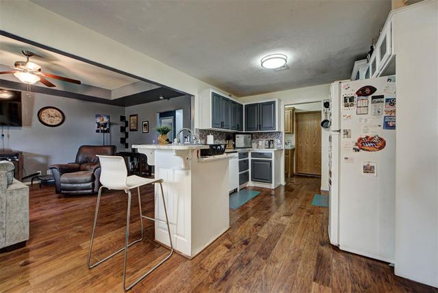 333 NE 9th Place, Newcastle, OK 73065