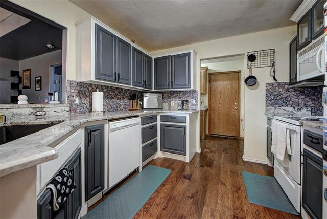 333 NE 9th Place, Newcastle, OK 73065