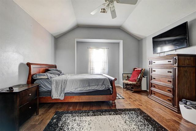 333 NE 9th Place, Newcastle, OK 73065