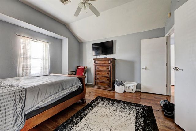 333 NE 9th Place, Newcastle, OK 73065