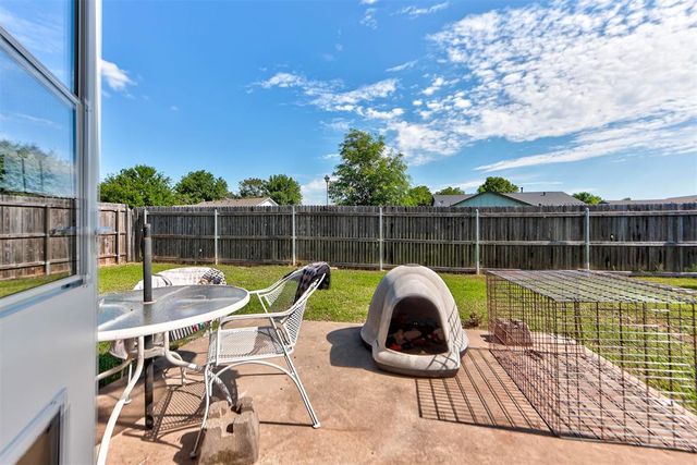 333 NE 9th Place, Newcastle, OK 73065