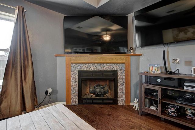 333 NE 9th Place, Newcastle, OK 73065