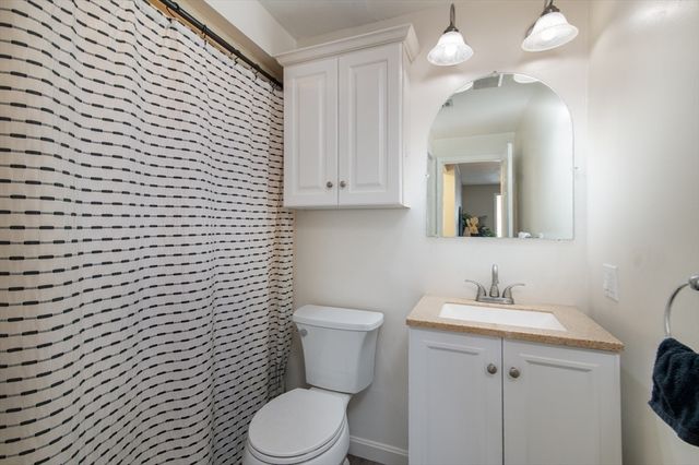 108 Norton Avenue 4, Easton, MA 02375