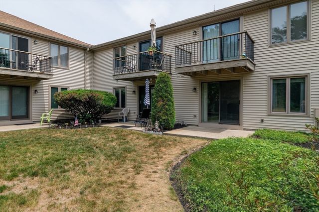 108 Norton Avenue 4, Easton, MA 02375