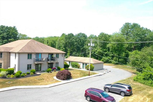 108 Norton Avenue 4, Easton, MA 02375