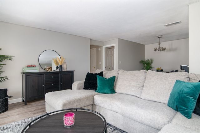 108 Norton Avenue 4, Easton, MA 02375