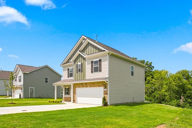 625 Nightengale Ridge Dr, Columbia, TN 38401