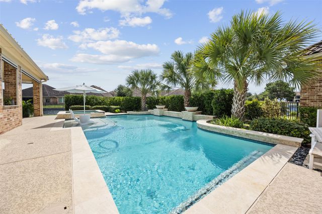 14 Fair Bluff Court, Fulshear, TX 77441