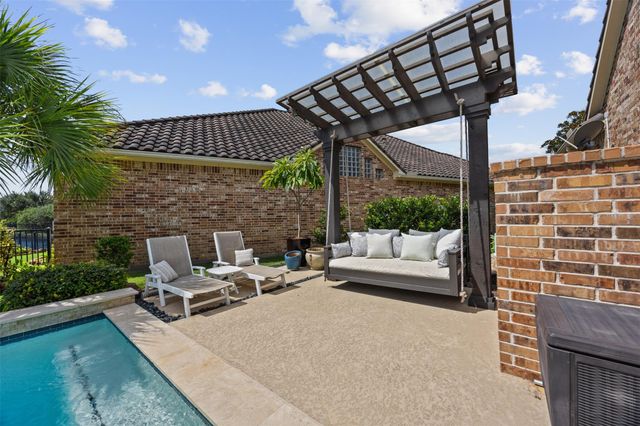 14 Fair Bluff Court, Fulshear, TX 77441