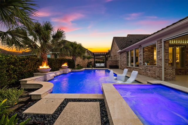 14 Fair Bluff Court, Fulshear, TX 77441