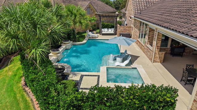 14 Fair Bluff Court, Fulshear, TX 77441