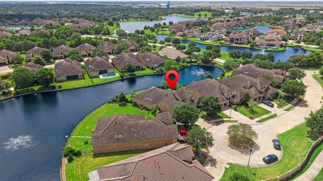 14 Fair Bluff Court, Fulshear, TX 77441