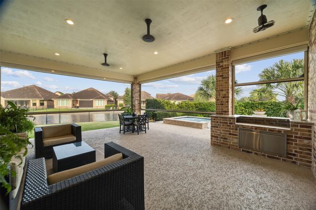 14 Fair Bluff Court, Fulshear, TX 77441