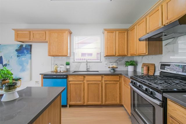 2690 Bradley LN, Round Rock, TX 78664