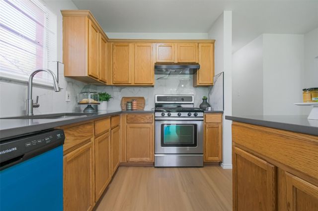 2690 Bradley LN, Round Rock, TX 78664