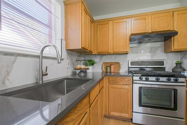 2690 Bradley LN, Round Rock, TX 78664