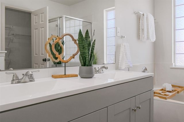 2690 Bradley LN, Round Rock, TX 78664