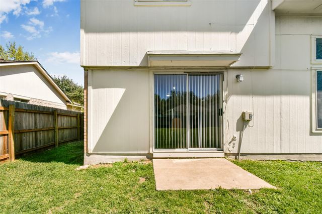 2690 Bradley LN, Round Rock, TX 78664