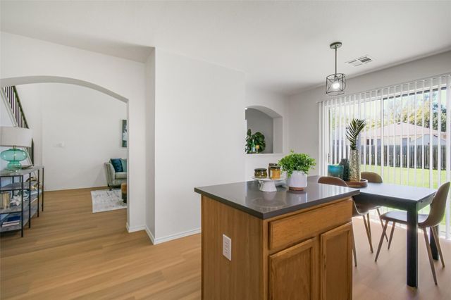 2690 Bradley LN, Round Rock, TX 78664