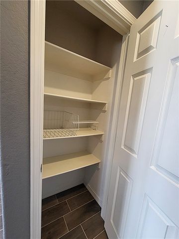 1 Martham Lane, Bella Vista, AR 72715