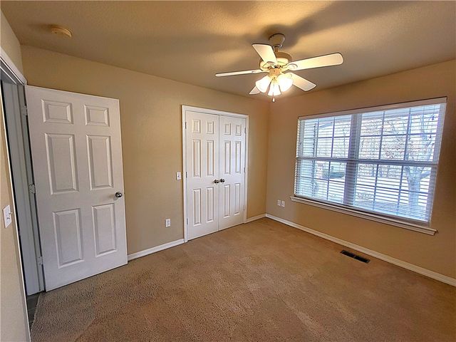 1 Martham Lane, Bella Vista, AR 72715