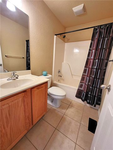 1 Martham Lane, Bella Vista, AR 72715