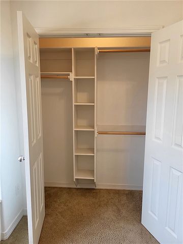 1 Martham Lane, Bella Vista, AR 72715