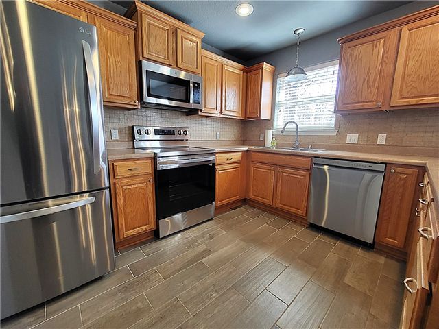 1 Martham Lane, Bella Vista, AR 72715