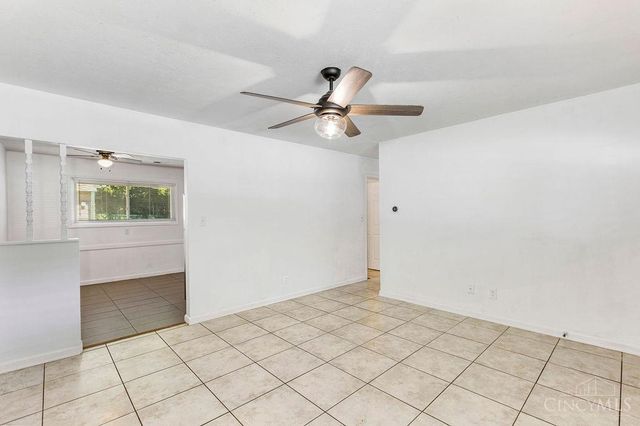 1230 Sanford Drive, Riverside, OH 45432