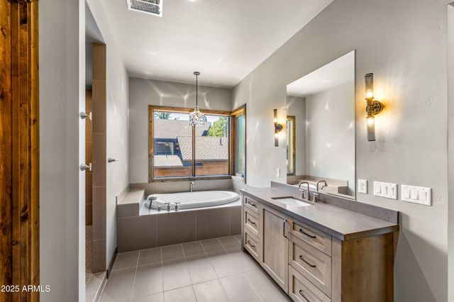 3040 S Solitaires Canyon Drive 352, Flagstaff, AZ 86005