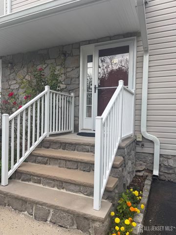 21 Jill Court, Franklin Twsp, NJ 08873
