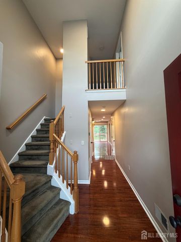 21 Jill Court, Franklin Twsp, NJ 08873