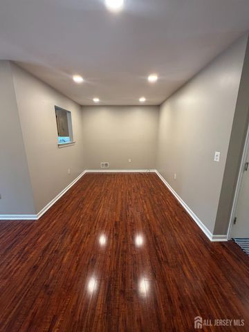 21 Jill Court, Franklin Twsp, NJ 08873
