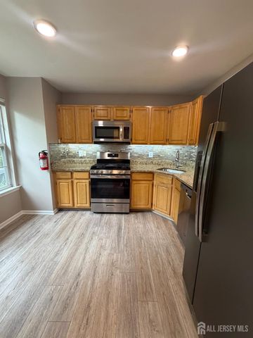 21 Jill Court, Franklin Twsp, NJ 08873