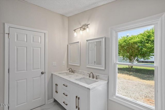 3356 Dandelion Lane, Fayetteville, NC 28306