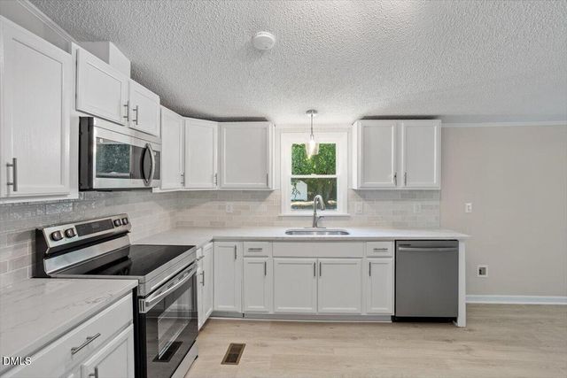 3356 Dandelion Lane, Fayetteville, NC 28306