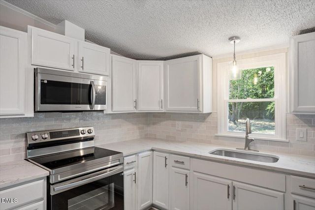 3356 Dandelion Lane, Fayetteville, NC 28306
