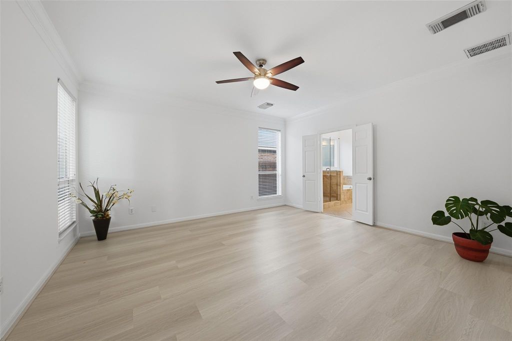 Image 20 of property listing at 10434 Antelope Alley, Missouri City, TX 77459