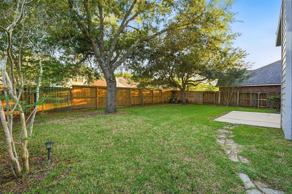 Image 33 of property listing at 10434 Antelope Alley, Missouri City, TX 77459