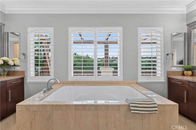 9 Sunningdale, Coto De Caza, CA 92679