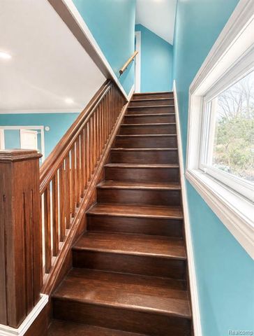 385 Whittemore Street, Pontiac, MI 48342