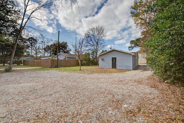 5920 Griffin Street, Hanahan, SC 29410