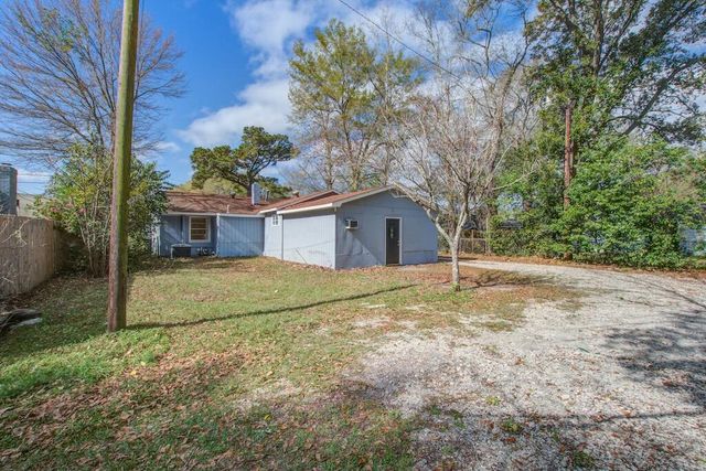 5920 Griffin Street, Hanahan, SC 29410