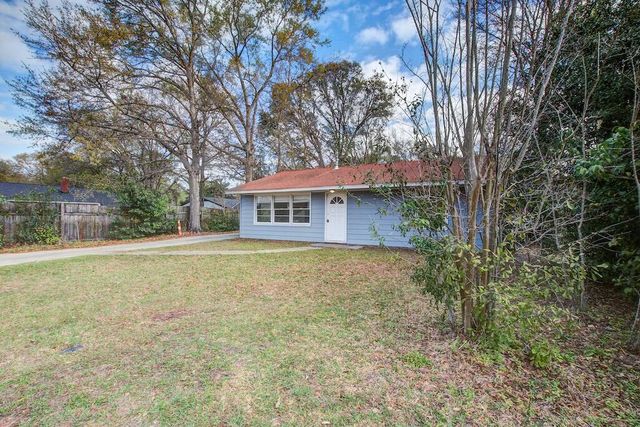 5920 Griffin Street, Hanahan, SC 29410