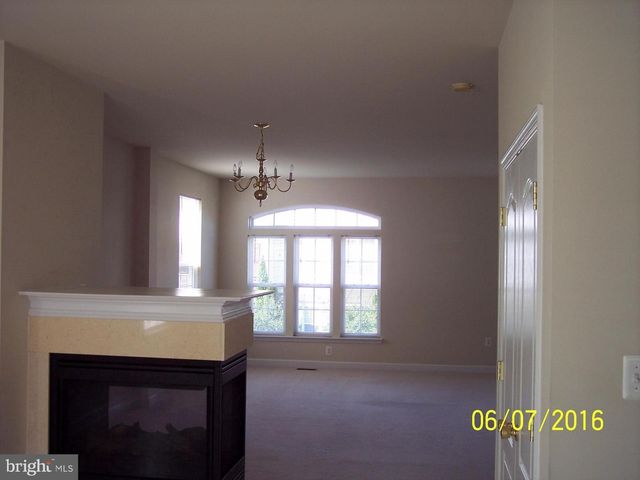 731 CHEVINGTON CT, Woodbridge, VA 22191