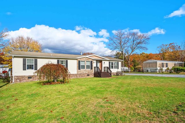 1715 3RD ST, Waynesboro, VA 22980