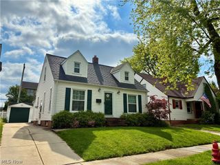 609 S Kensington Road, Rocky River, OH 44116