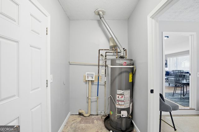 2043 Claude Street NW, Atlanta, GA 30318