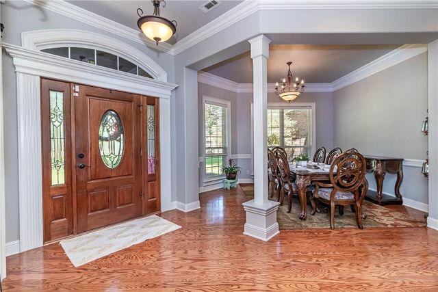 2104 Caribou Lane, Elm Springs, AR 72762