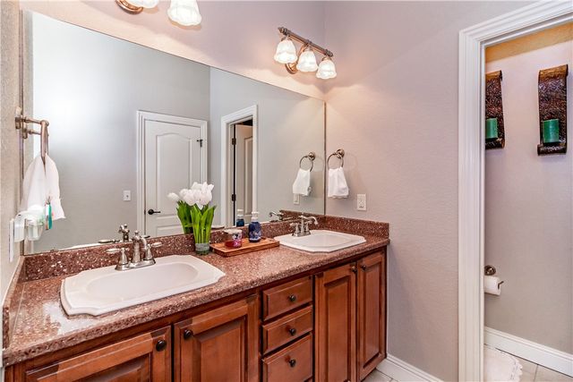 2104 Caribou Lane, Elm Springs, AR 72762